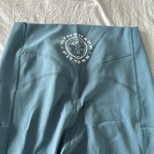 Gymshark legacy leggings with side pockets never used size small